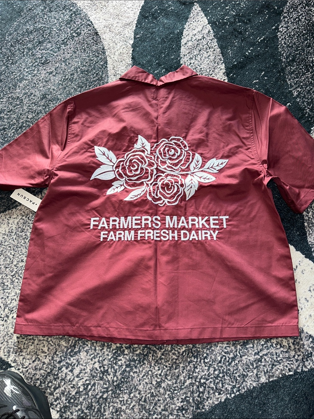 PacSun Men Farmers Market Short-Sleeve Shirt in Deep Rose